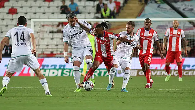 Süper Lig'de Avrupa için amansız yarış