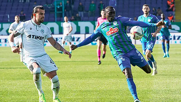 Süper Lig'de ikincilik yarışı kızıştı