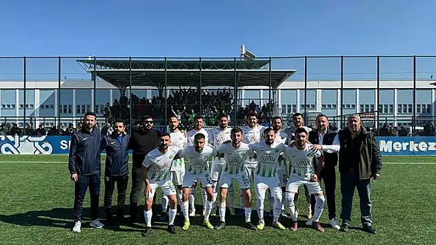 Süper'de play-off heyecanı sürüyor