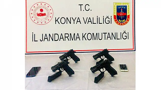 Şüphe üzerine durdurulan araçta silah bulundu