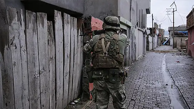 Sur'da 1 asker şehit oldu!