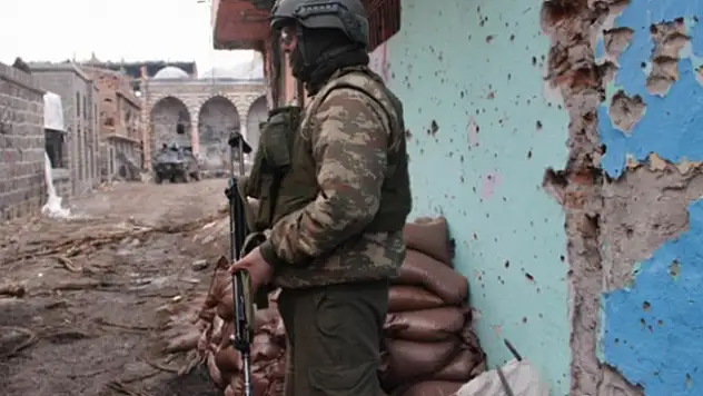 Sur'da çatışma: 1 şehit, 3 asker yaralı