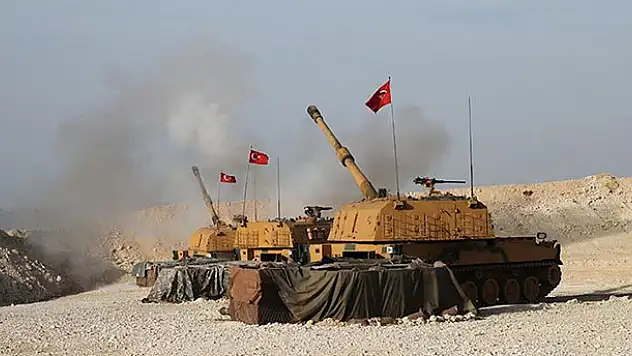 Suriye'de rejim mevzileri ateş altına alındı