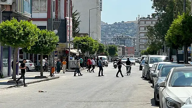 Suriye'de yaşanan 5,2'lik deprem Hatay'da hissedildi
