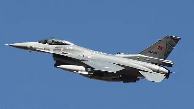 Suriye füze sistemi Türk jetlerini taciz etti