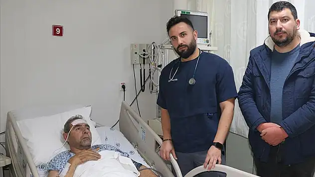 Suriye'de annenin öldüğü zehirlenme olayında baba ve oğluna Türkiye yardım eli uzattı