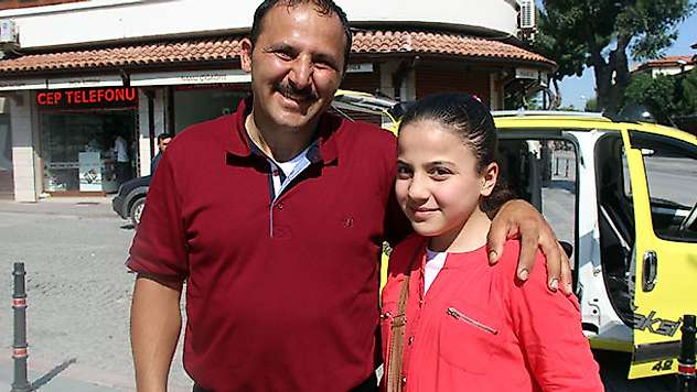 Suriyeli aile 10 yaşındaki kızını otobüste unuttu