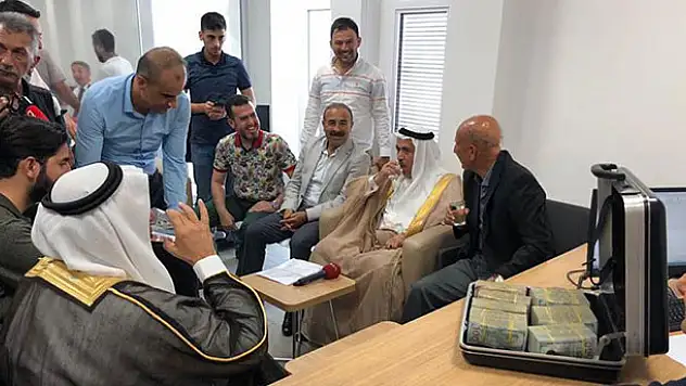 Suriyeli aşiretlerden Türk lirasına destek
