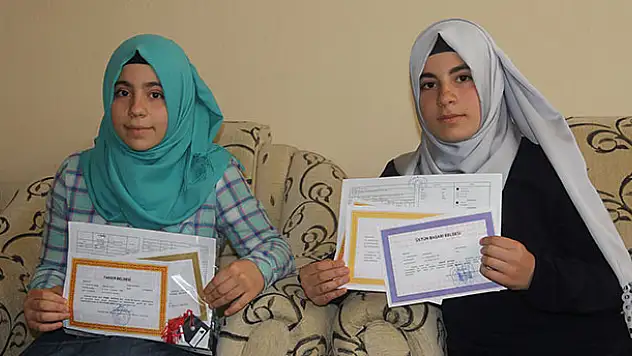 Suriyeli kardeşlerin gururlandıran başarısı