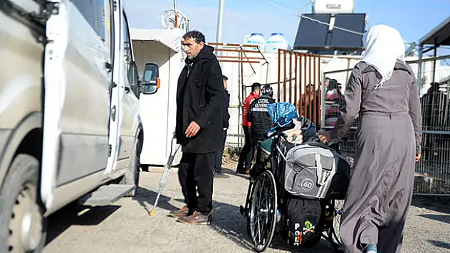 Suriyeliler ülkelerine dönüyor