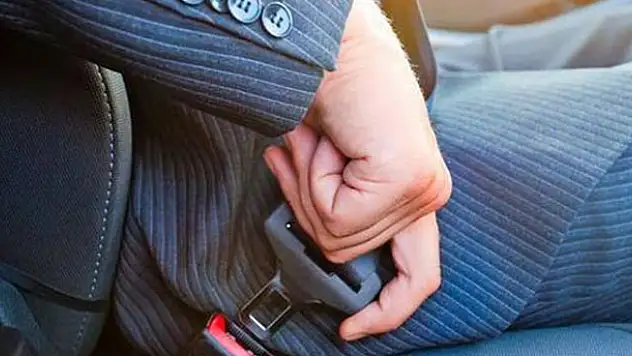 Sürücüler dikkat! Emniyet kemerleri değişiyor, bundan sonra...