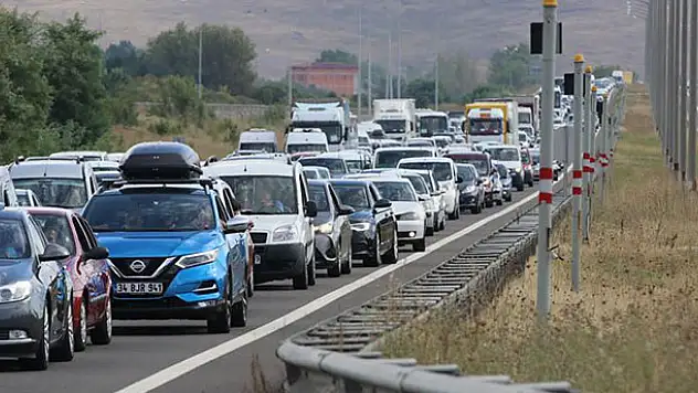 Sürücülere dönüş yolu uyarısı