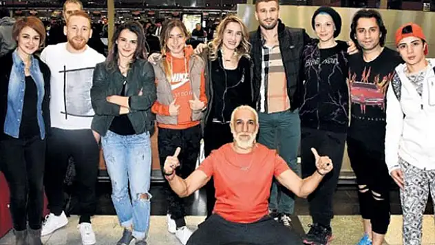 Survivor 2017 ekibi havalimanında