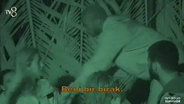 Survivor'da ünlüler birbirine girdi!