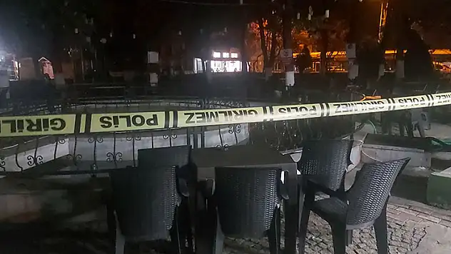 Süs havuzunda elektriğe kapıldılar: 1'i çocuk 4 yaralı