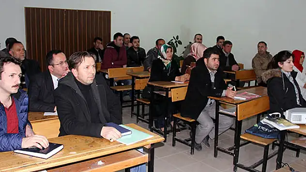 Suşehri'nde Osmanlıca kursu açıldı