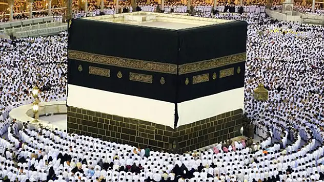 Suudi Arabistan, Katar krizini Mekke'ye taşıdı