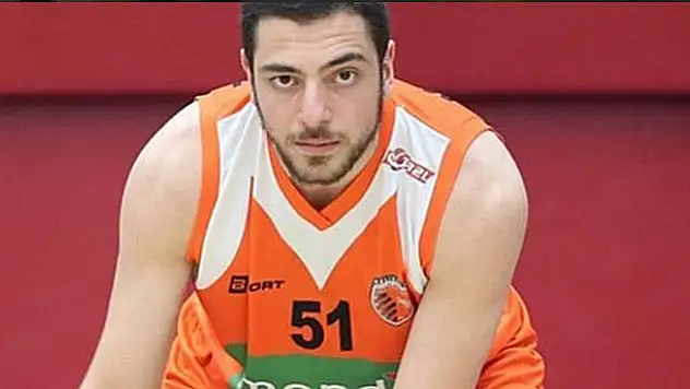 T.Konyaspor Basketbol'da imzalar sürüyor