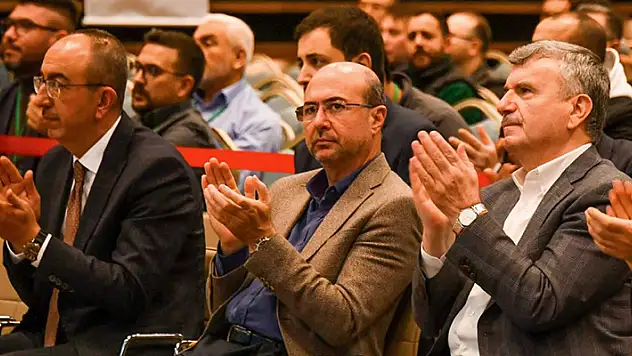 Tahir Akyürek: Yeni bir hedef koymalıyız