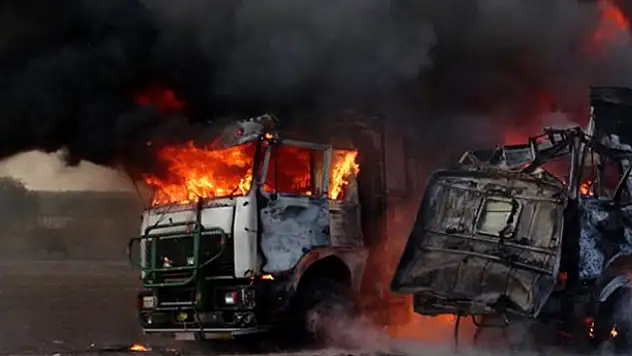 Tahran Cuma imamından Rus saldırılarına dua