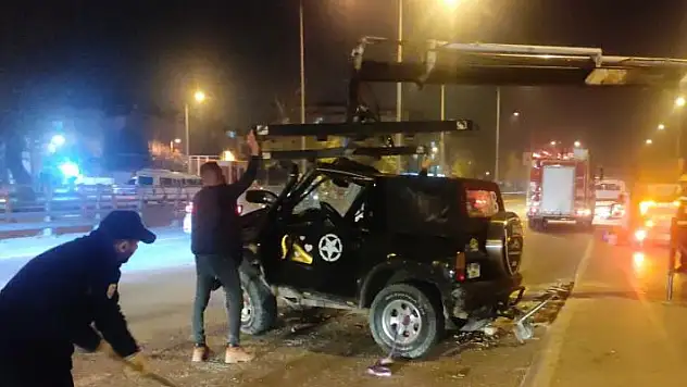 Takla atan araçtan burnu bile kanamadan çıktı! 
