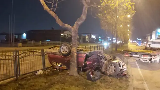 Takla atan otomobilin sürücüsü öldü, 3 ağır yaralı
