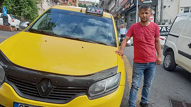 Taksiciyi dövüp, 2 bin 900 lirasını gasbettiler