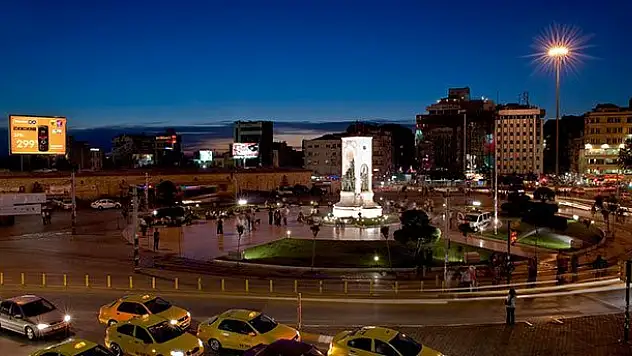 Taksim'de hayat normale döndü!