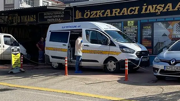 Tam bir dehşet! 2 kadını tabancayla vurdu