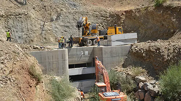 Tamamlanan Bozkır Barajı su tutmaya başladı