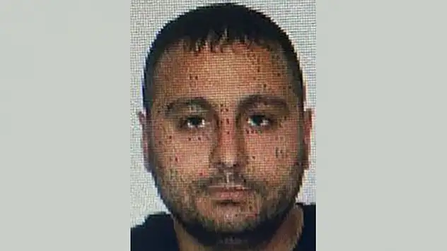 Tanımadığı adamı 7 yerinden bıçaklayarak öldüren sanık Tek, ağırlaştırılmış müebbet hapis cezasına çarptırıldı