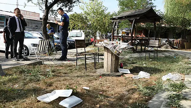 Tanju Özcan: Parkta alkol alıp, çöplerine bırakan 4 kişiye 160 bin TL ceza kesildi
