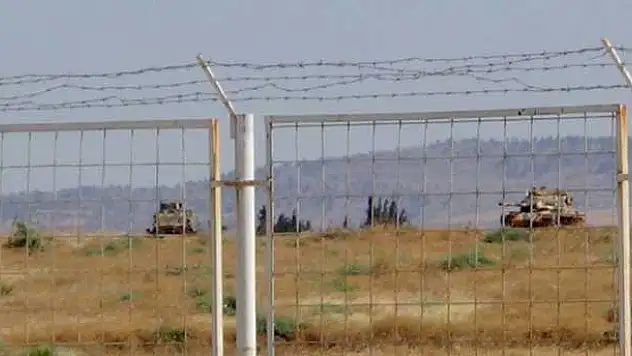 Tankların namluları Suriye'ye çevrildi