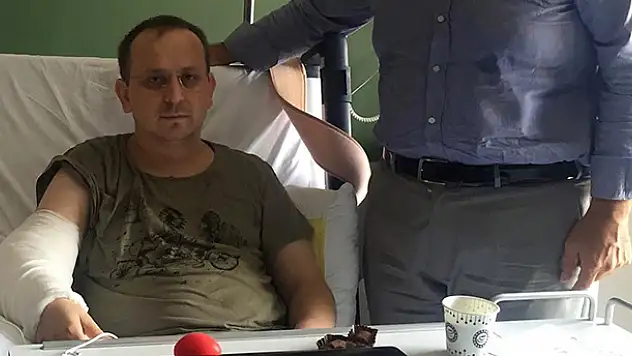Tankların önüne yatan kahraman darbecilerden şikayetçi oldu