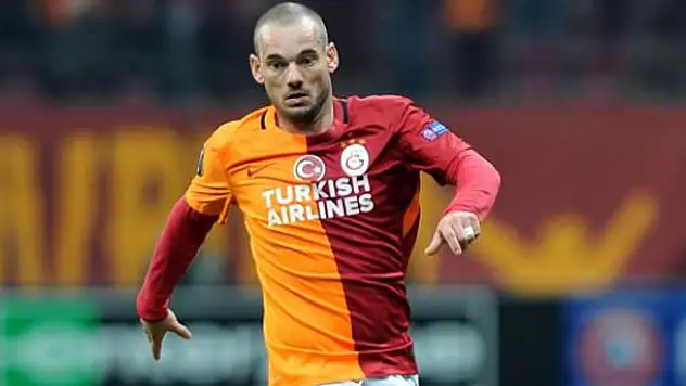 Taraftardan Mustafa Denizli'ye Sneijder tepkisi