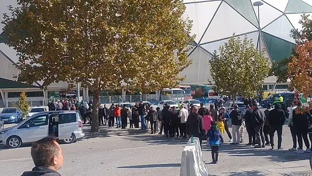 Taraftarlar turnike mağduru