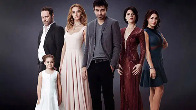 Tardu Flordun ile İpek Erdem aşk yaşıyor