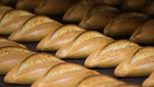 Tarifeye aykırı ekmek satışı yapan işletmelere 9,4 milyon lira ceza kesildi
