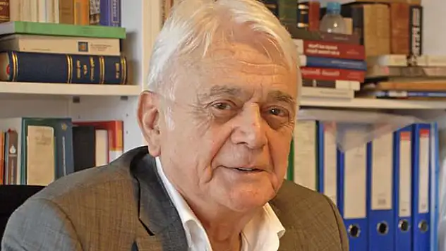 Tarihçi Mehmet Genç vefat etti