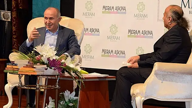 Tarihçi-Yazar Ahmet Şimşirgil Konya'da konferans verdi