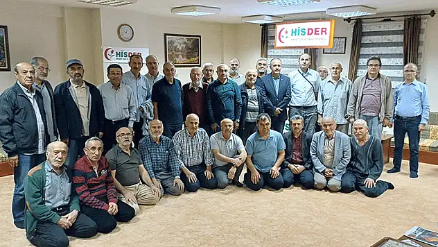 Tarihçi yazar Altunsoy, HİSDER'de, 12 gün (İsrail-İran) savaşlarını değerlendirdi