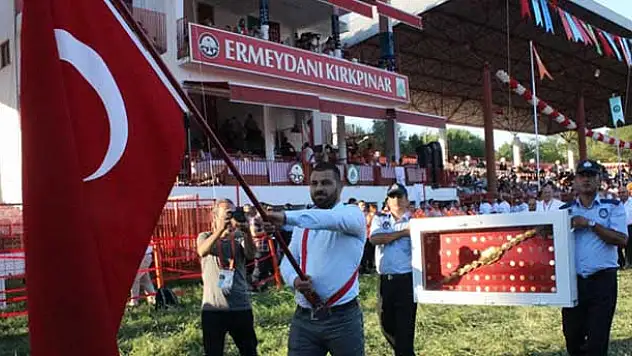 Tarihi Kırkpınar Yağlı Güreşleri başladı