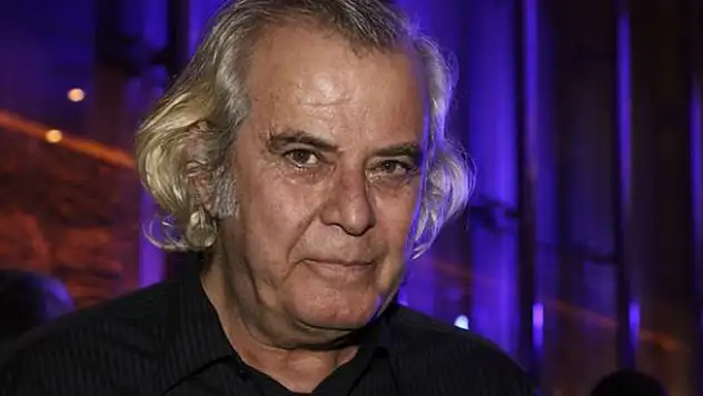 Tarık Akan sevenlerini üzdü