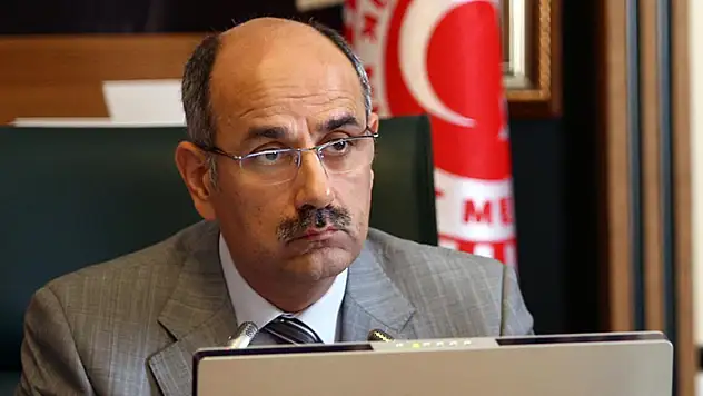 Tarım ve Orman Bakanı Bekir Pakdemirli istifa etti, yerine Vahit Kirişci atandı

