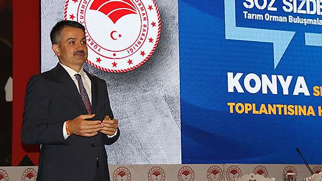 Tarım ve Orman Bakanı Pakdemirli Konya'da tarım sektörüyle buluştu
