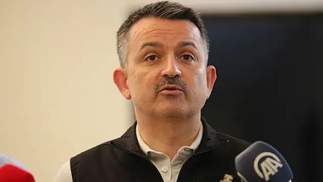 Tarım ve Orman Bakanı Pakdemirli: Sadece Antalya'da 8 bin 264 sorti su atıldı
