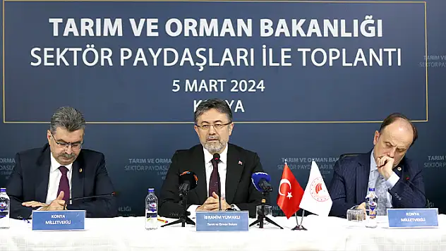 Tarım ve Orman Bakanı Yumaklı, Konya'da tarımsal üretim sektör temsilcileriyle buluştu