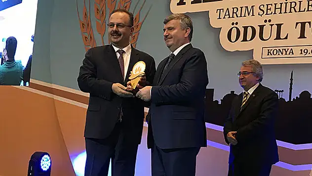 Tarımsal kalkınmayı destekleyen 11 belediyeye ödül