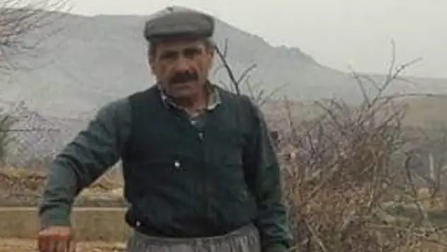 Tarlayı sürerken devrilen traktörün altında kalan çiftçi öldü
