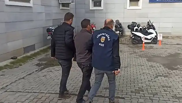 Tartıştığı arkadaşını 4 yerinden bıçakladı

